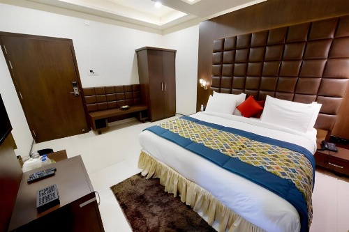 Hotel MK Vivanta image 14