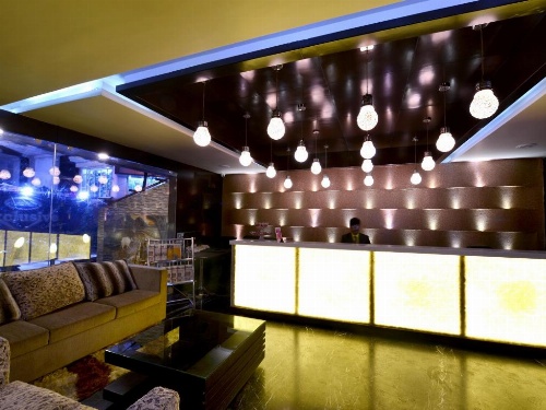 Hotel MK Vivanta image 4