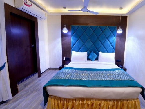 Hotel MK Vivanta image 6